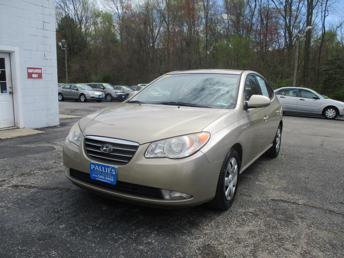 2008 GOLD Hyundai Elantra (KMHDU46D68U) , AUTOMATIC transmission, located at 540a Delsea Drive, Sewell, NJ, 08080, (856) 589-6888, 39.752560, -75.111206 - Photo#0